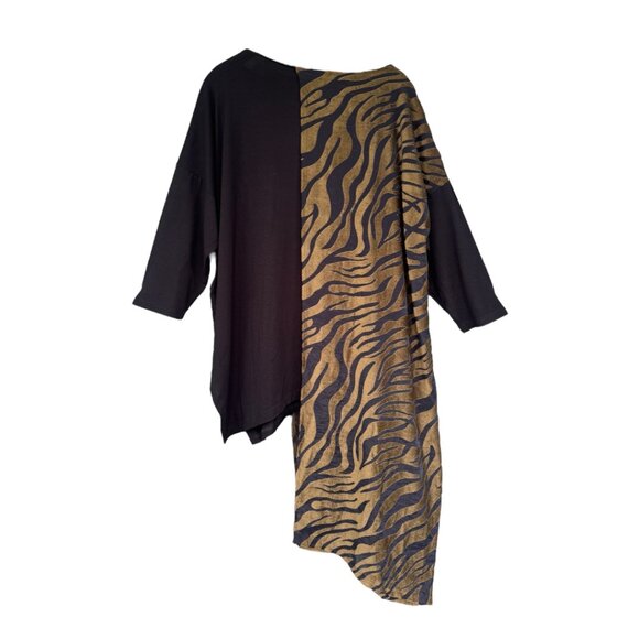 Elsewhere Asymmetrical Zebra Top NWT - Picture 2 of 4